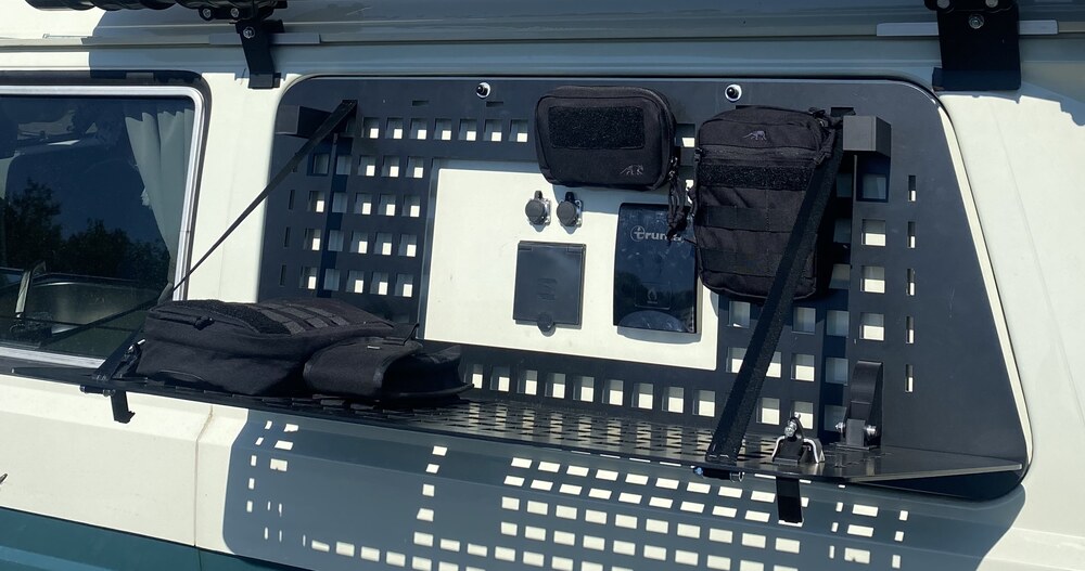 Outsidepanel montiert am Vanagon